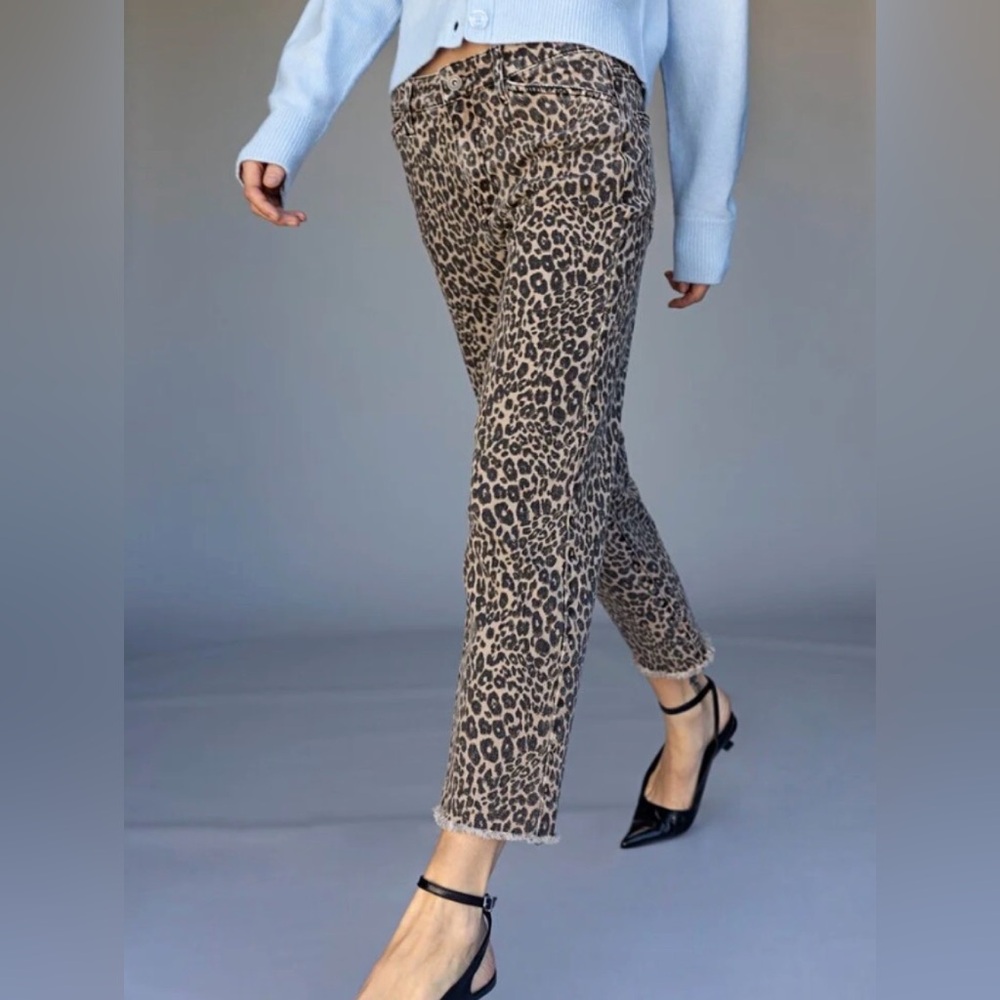 PULL & BEAR Leopard Print Straight Leg Jeans Size 4 Mid Rise Neutral Wash